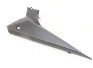 CACHE SOUS SELLE DROIT