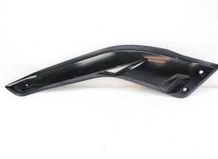 CACHE SOUS SELLE GAUCHE