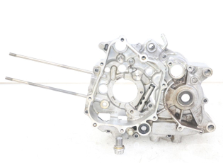 CARTER MOTEUR GAUCHE