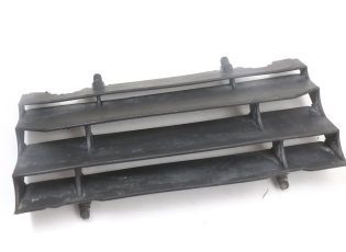 GRILLE RADIATEUR GAUCHE