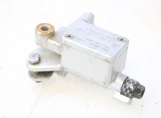 MAITRE CYLINDRE AVANT