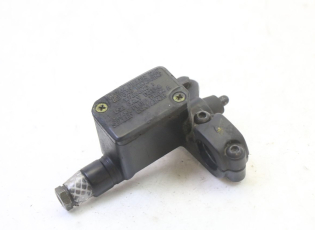 MAITRE CYLINDRE AVANT