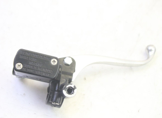 MAITRE CYLINDRE AVANT