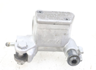 MAITRE CYLINDRE AVANT