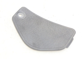 TRAPPE DE VISITE AVANT