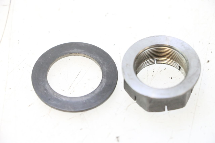 photo de SPROCKET OUTPUT SHAFT NUT DUCATI SS IE DS CARENEE 1000 (2002 - 2006) - Zoom on usage condition