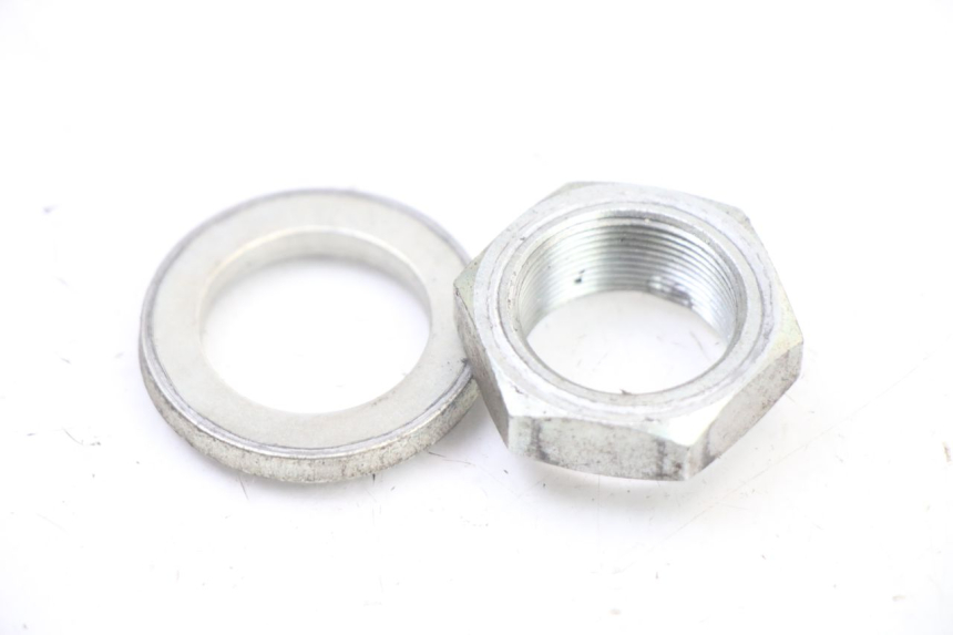 photo de SPROCKET OUTPUT SHAFT NUT YAMAHA TRACER 7 700 (2020 - 2024) - Zoom on usage condition