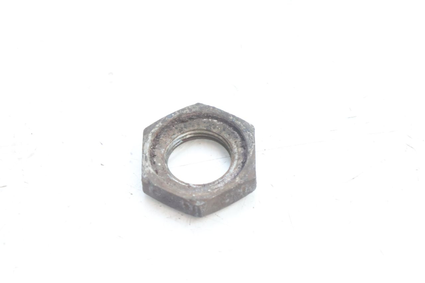 photo de SPROCKET OUTPUT SHAFT NUT YAMAHA XJR 1300 (1998 - 2002) - Zoom on usage condition