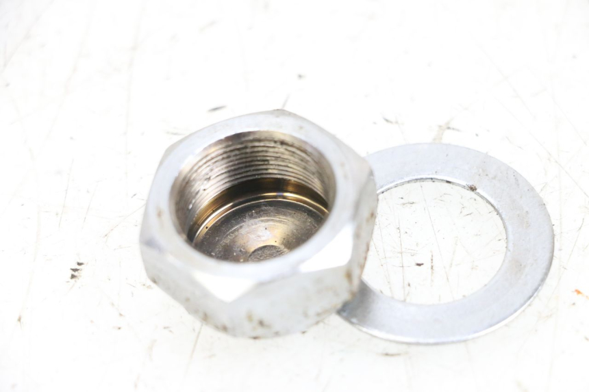 photo de FORK CROWN NUT MAG POWER BOMBERS 4T 50 (2016 - 2026) - Zoom on usage condition