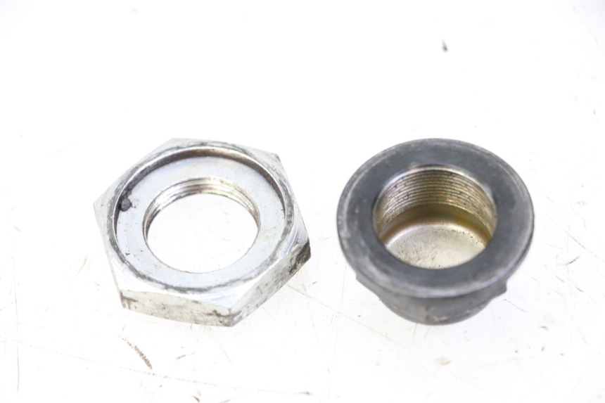 photo de FORK CROWN NUT YAMAHA FJ 36Y 1100 (1984 - 1985) - Alternative perspective
