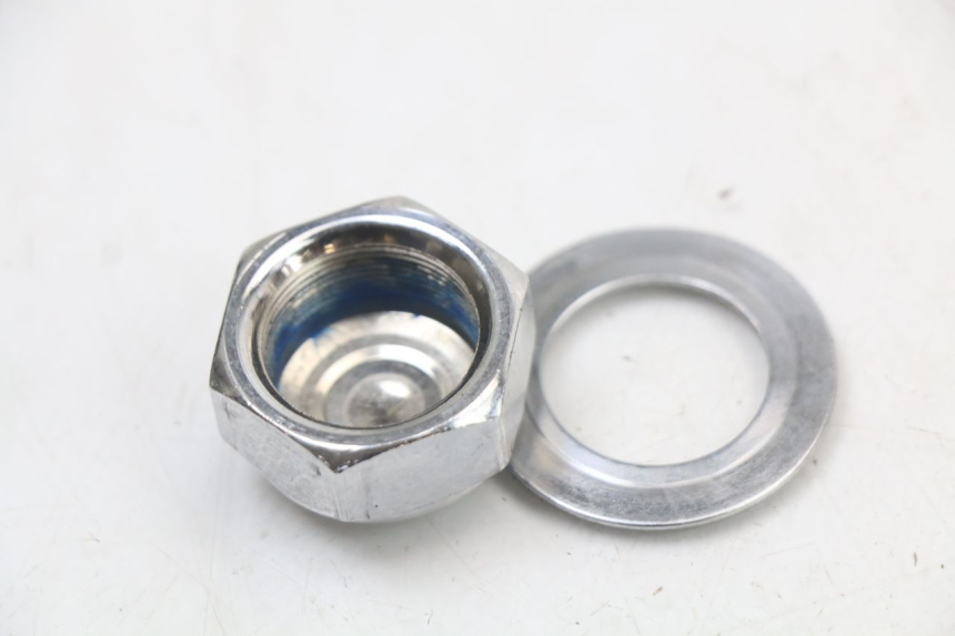 photo de FORK CROWN NUT KYMCO K-PW K-PIPE 50 (2012 - 2017) - Zoom on usage condition