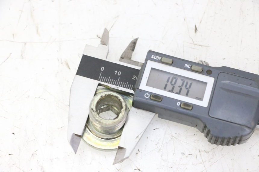 photo de FORK CROWN NUT RIEJU MRT 50 (2018 - 2021) - Component detail