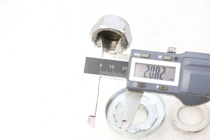 photo de FORK PINCH BOLT APOLLO RFZ 150 - Component detail