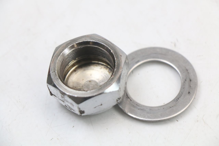 photo de FORK CROWN NUT APOLLO RFZ 140 - Alternative perspective