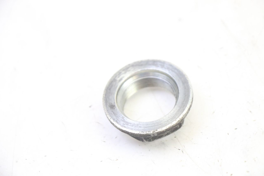 photo de FORK CROWN NUT HONDA ST PAN EUROPEAN 1300 (2002 - 2013) - Alternative perspective