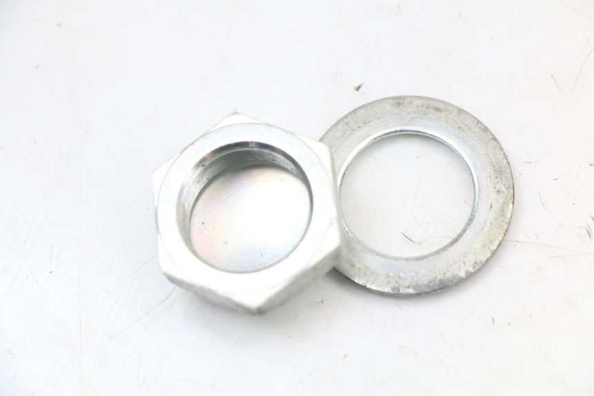 photo de FORK CROWN NUT SUZUKI VL INTRUDER 125 (2004 - 2007) - Zoom on usage condition