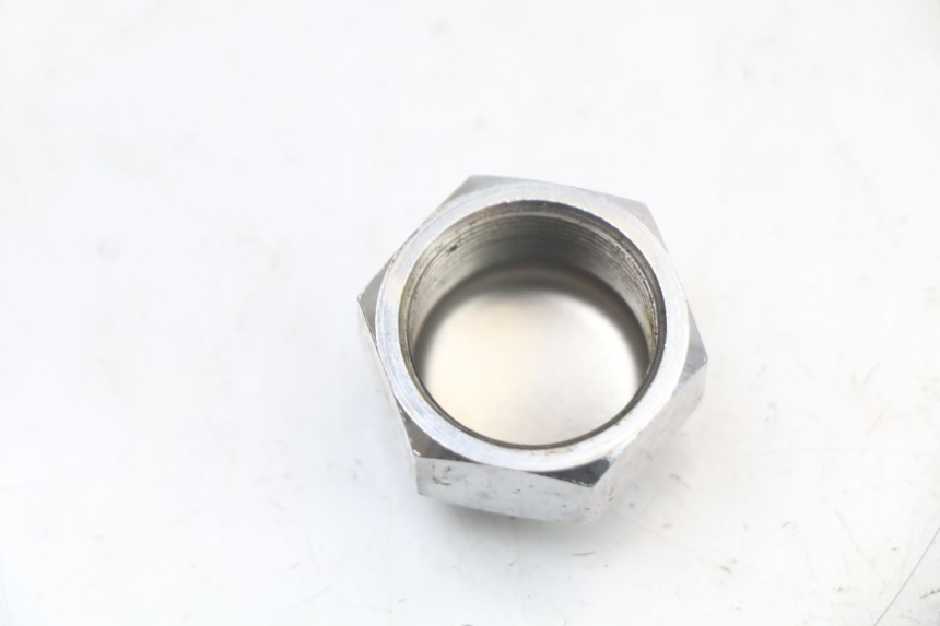 photo de FORK CROWN NUT YAMAHA XJS DIVERSION 600 (1997 - 1999) - Zoom on usage condition