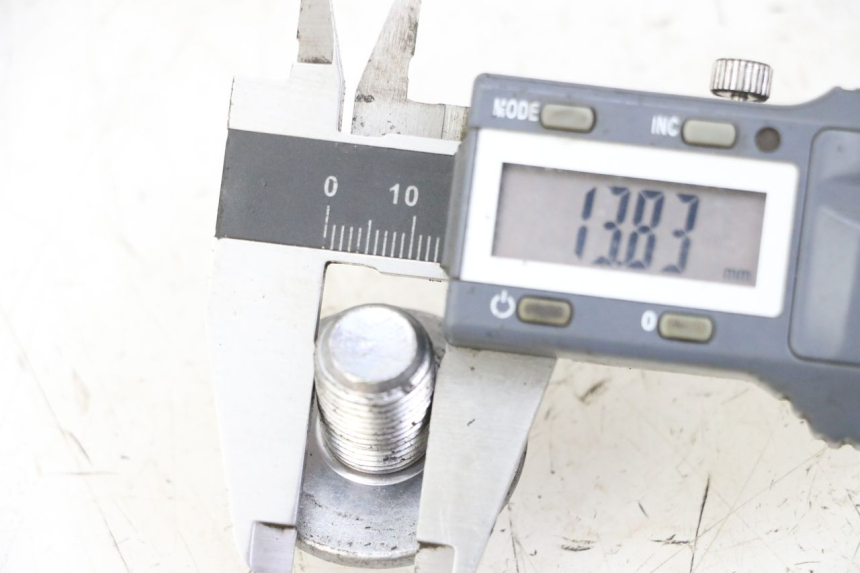 photo de FORK CROWN NUT YAMAHA TZR 50 (2008 - 2016) - Component detail