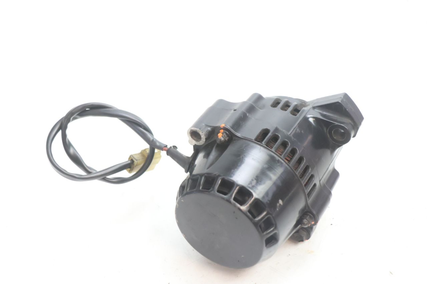 photo de ALTERNATOR KAWASAKI GPX F ZX750F 750 (1986 - 1990) - Zoom on usage condition