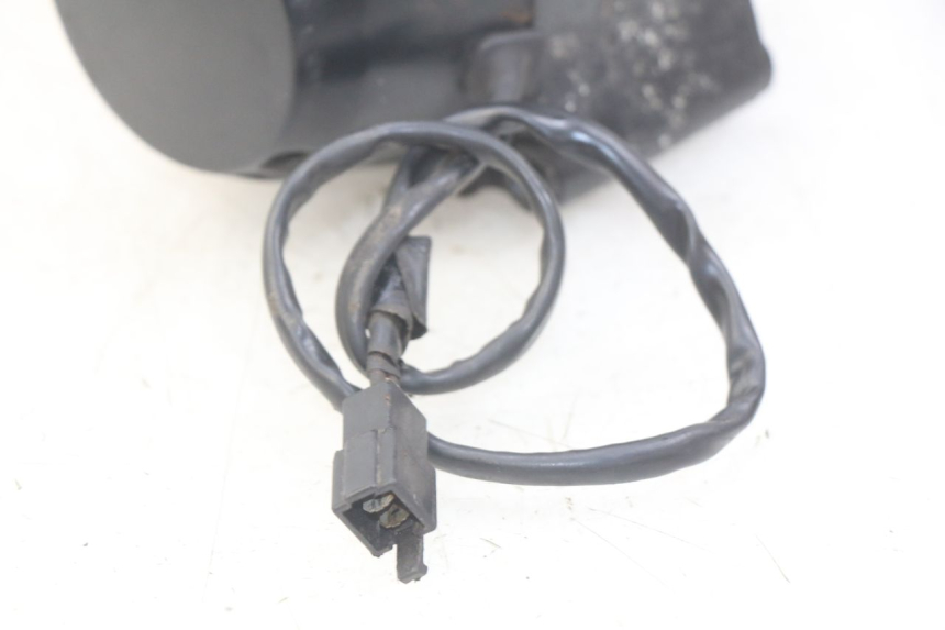 photo de ALTERNATOR SUZUKI GSX-F GSX  F 1100 (1988 - 1994) - Technical close-up