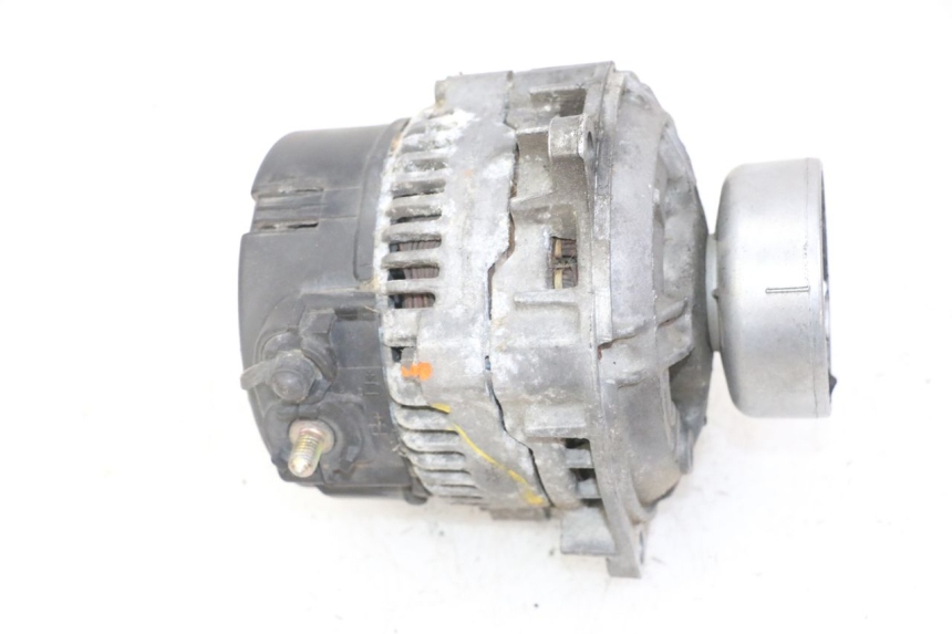 photo de ALTERNATOR BMW K 75 RT 750 (1989 - 1997) - Alternative perspective
