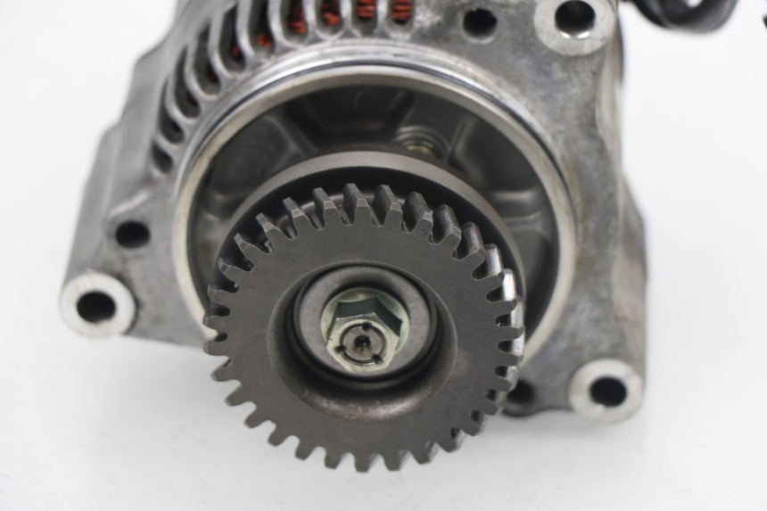 photo de ALTERNATOR SUZUKI GSXF GSX F 600 (1988 - 1997) - Fixing points details