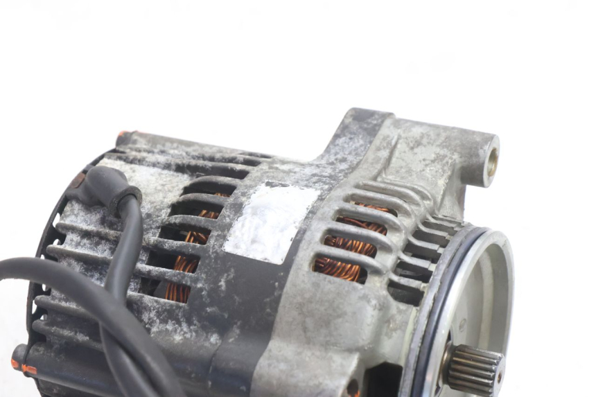photo de ALTERNATOR YAMAHA XJR 1300 (1998 - 2002) - Zoom on usage condition