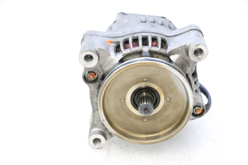 photo de ALTERNATOR YAMAHA YZF R GENESIS 750 (1993 - 1998) - Checked used part