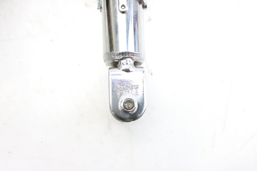 photo de REAR SHOCK ABSORBER KYMCO AGILITY NAKED RENOUVO 4T 50 (2018 - 2020) - Technical close-up