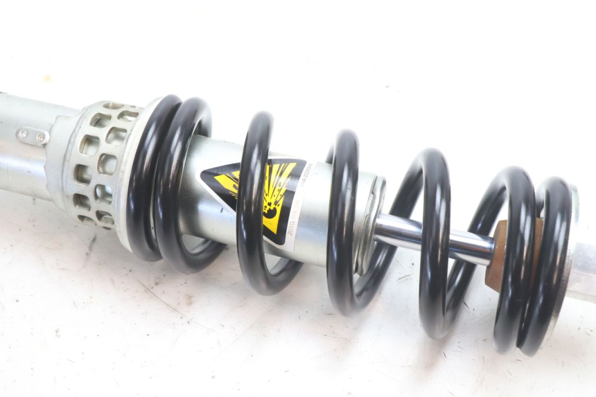 photo de REAR SHOCK ABSORBER YAMAHA FZ8 800 (2010 - 2016) - Alternative perspective
