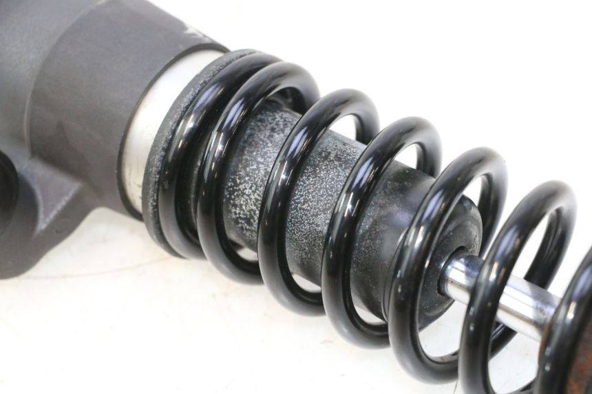 photo de REAR LEFT SHOCK ABSORBER HARLEY DAVIDSON ROAD GLIDE FLTRXSE 1920 (2018 - 2022) - High-resolution close-up