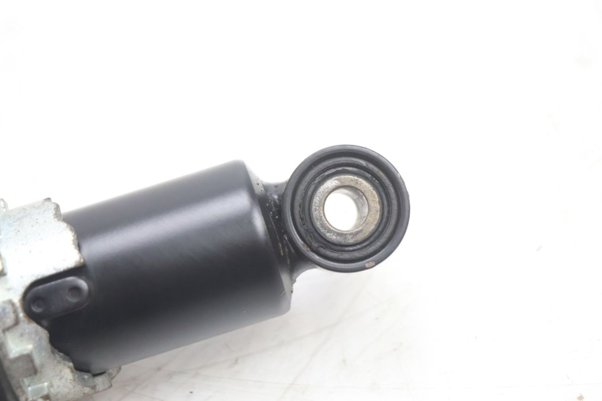 photo de REAR SHOCK ABSORBER GILERA GP 800 (2007 - 2013) - Technical close-up