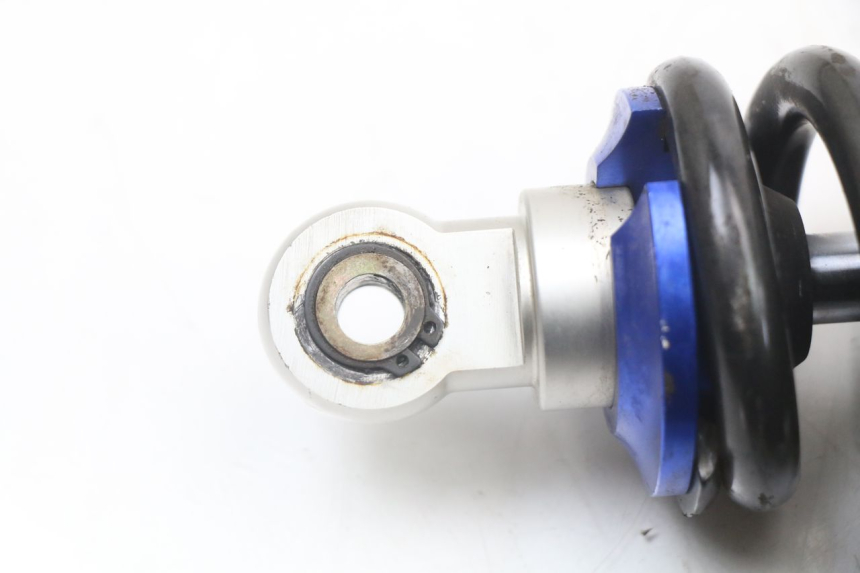 photo de REAR SHOCK ABSORBER APOLLO RFZ 140 - Technical close-up