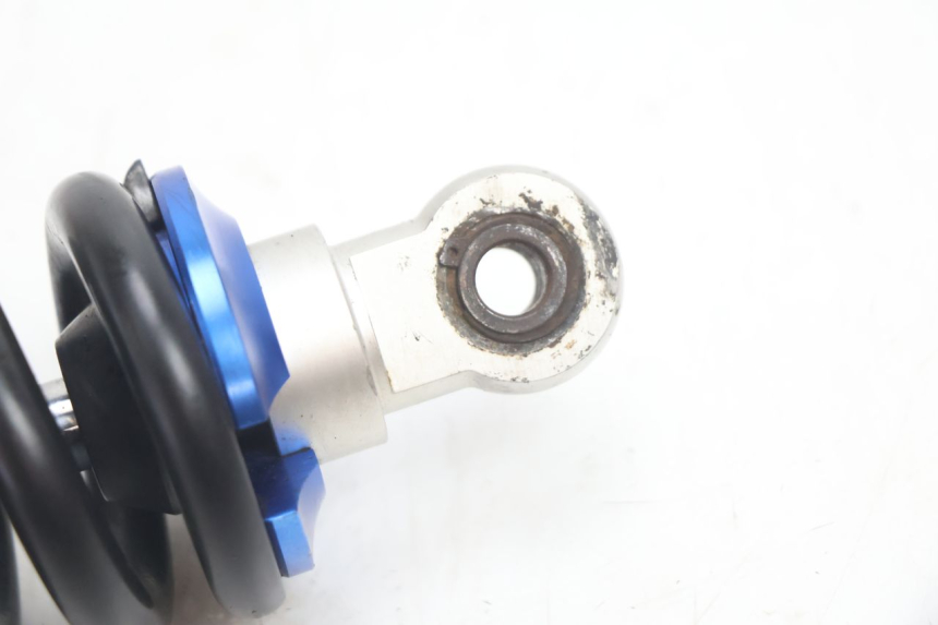 photo de REAR SHOCK ABSORBER APOLLO RFZ 140 - Alternative perspective