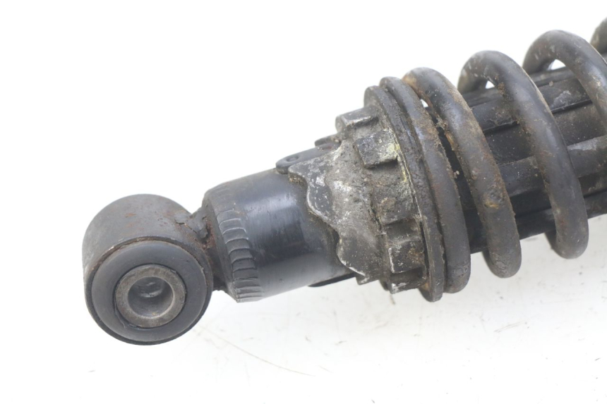 photo de REAR SHOCK ABSORBER PIAGGIO VESPA LX 125 (2005 - 2010) - Fixing points details