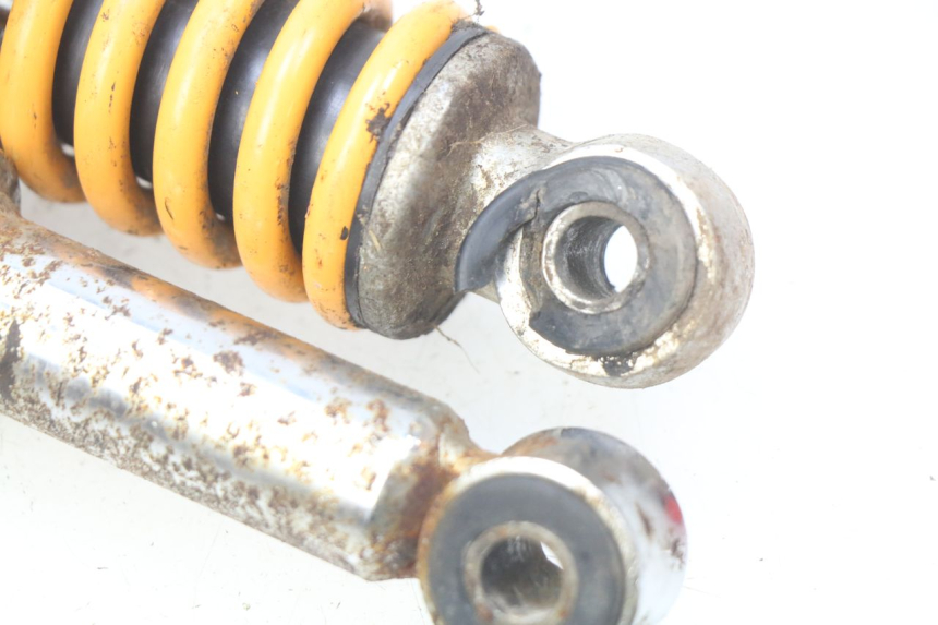 photo de FRONT SHOCK ABSORBER CHINESE QUAD ENFANT ATV PUMA 50 - Fixing points details