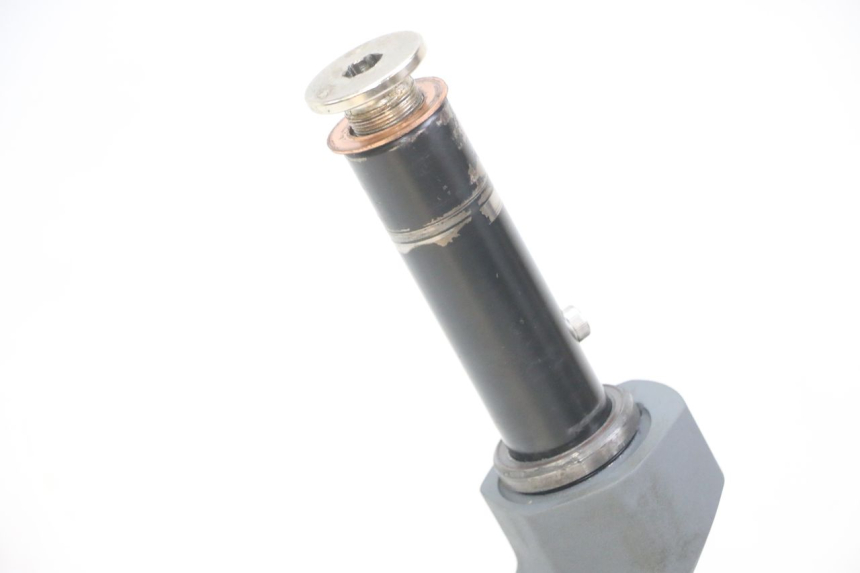 photo de FRONT SHOCK ABSORBER PUNK ELECTRIC RIDER 1 - Fixing points details