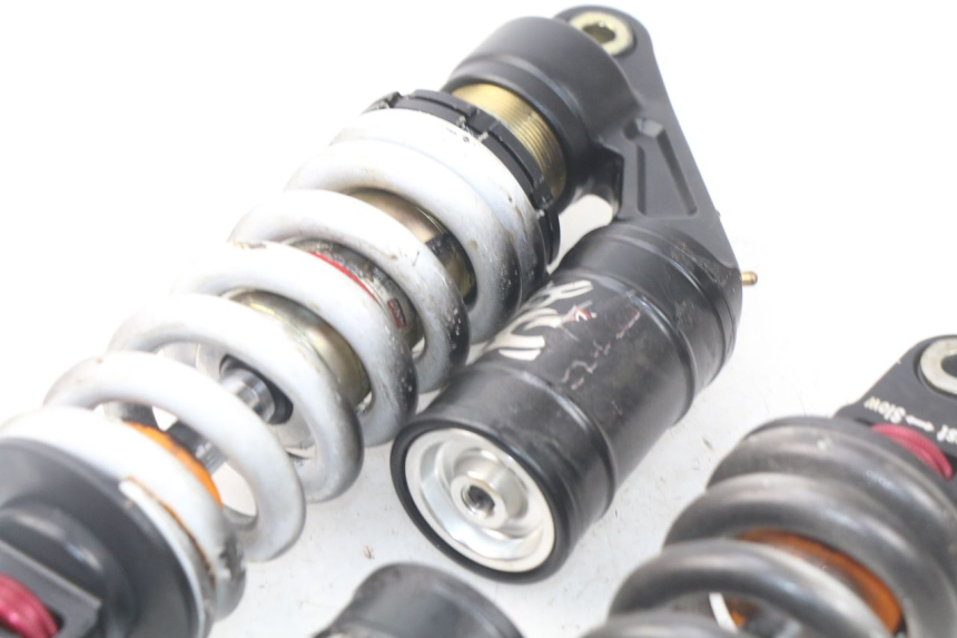 photo de FRONT SHOCK ABSORBER SHINERAY XY150STE 150 - Surface and material condition