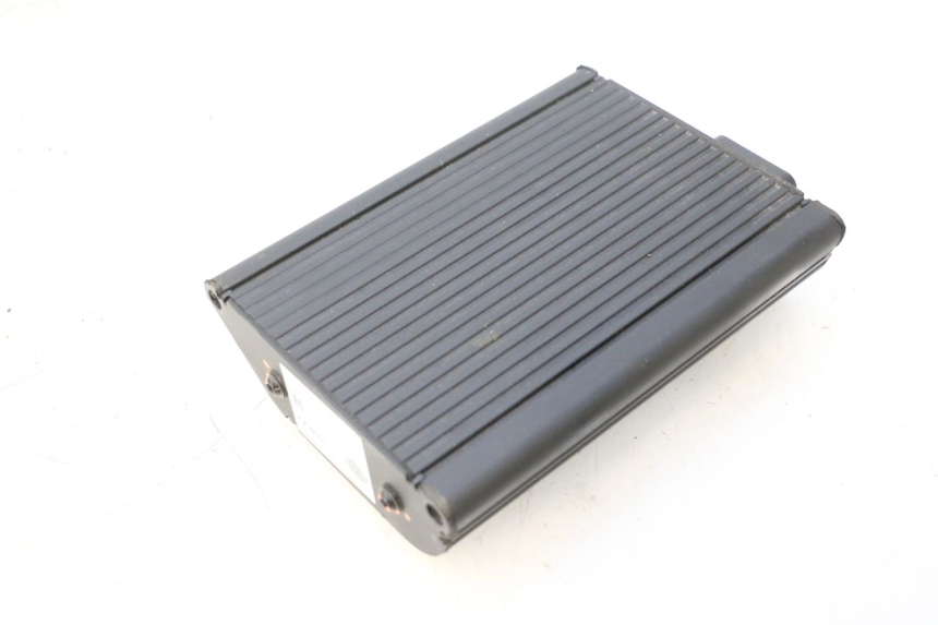 photo de AMPLIFIER HARLEY DAVIDSON ROAD GLIDE FLTRXSE 1920 (2018 - 2022) - Technical close-up