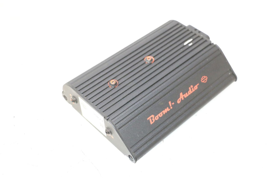 photo de AMPLIFIER HARLEY DAVIDSON ROAD GLIDE FLTRXSE 1920 (2018 - 2022) - Fixing points details