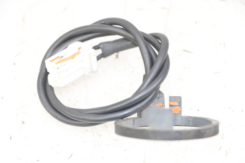 photo de TRANSPONDER ANTENNA PEUGEOT ELYSTAR 125 (2002 - 2007) - Alternative perspective