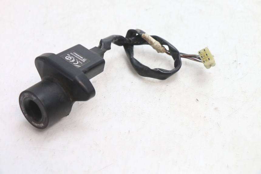 photo de TRANSPONDER ANTENNA YAMAHA FJR 1300 (2001 - 2005) - Main view