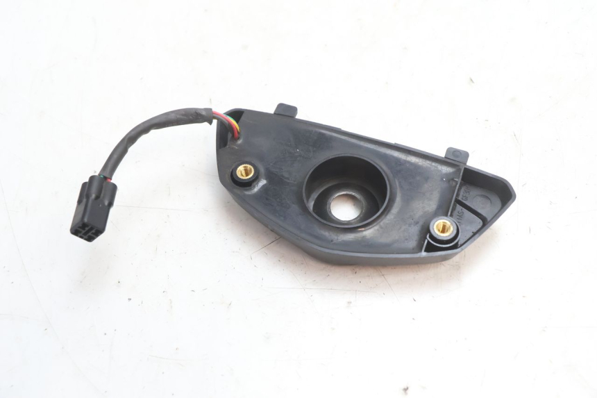 photo de TRANSPONDER ANTENNA SUZUKI GSR 600 (2005 - 2012) - Technical close-up