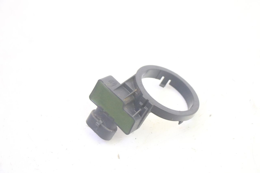 photo de TRANSPONDER ANTENNA PIAGGIO MP3 HPE 350 (2018 - 2020) - Zoom on usage condition