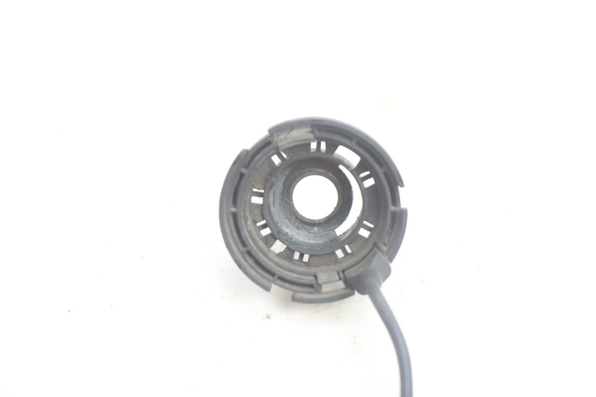 photo de TRANSPONDER ANTENNA PEUGEOT SATELIS 125 (2006 - 2009) - Technical close-up