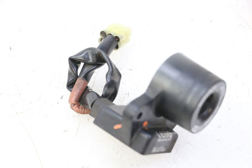 photo de TRANSPONDER ANTENNA YAMAHA X-MAX XMAX 125 (2010 - 2013) - Alternative perspective