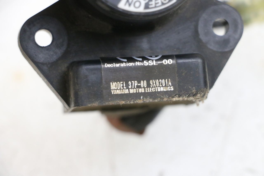 photo de TRANSPONDER ANTENNA YAMAHA X-MAX XMAX 125 (2010 - 2013) - Zoom on usage condition