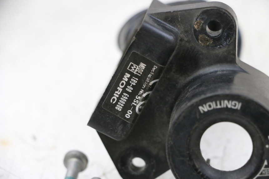 photo de TRANSPONDER ANTENNA YAMAHA XMAX X-MAX 125 (2006 - 2009) - Technical close-up