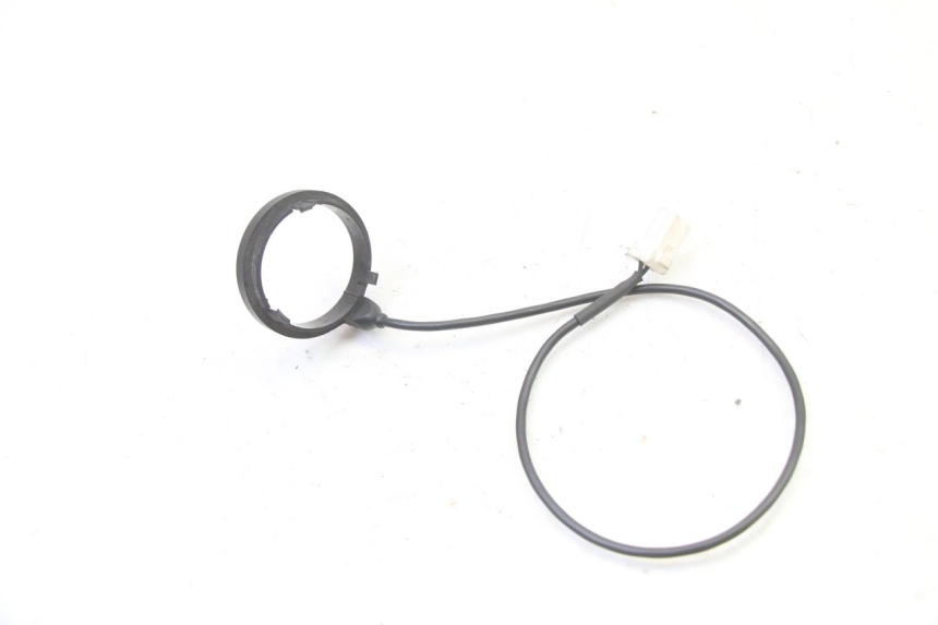 photo de TRANSPONDER ANTENNA PIAGGIO X9 EVOLUTION 125 (2003 - 2007) - Alternative perspective