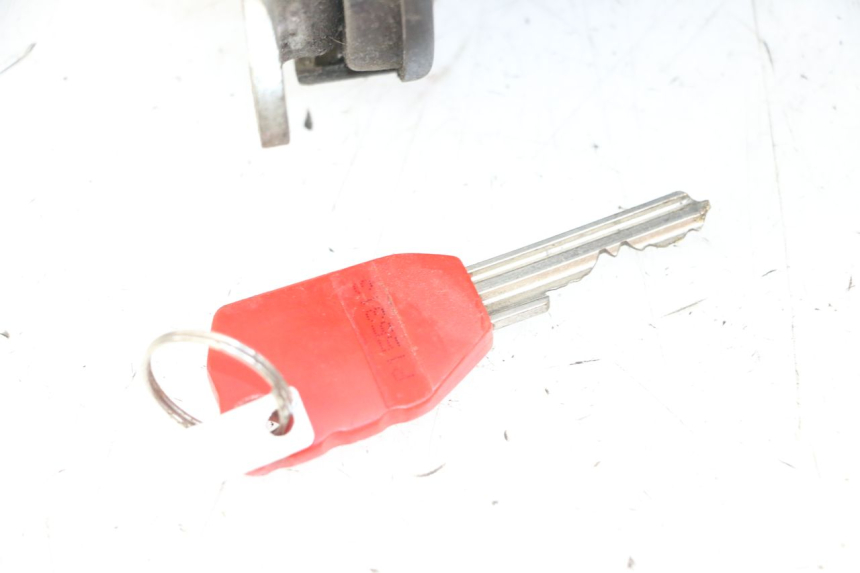 photo de ANTI-THEFT PEUGEOT SPEEDFIGHT 100 (1997 - 2007) - Fixing points details